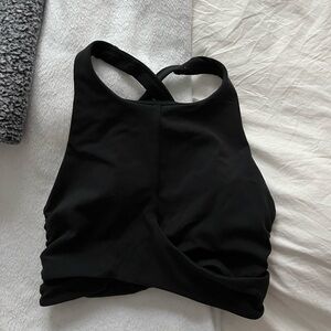 Lululemon Black Cross-Back Crop Top / Sports Bra
